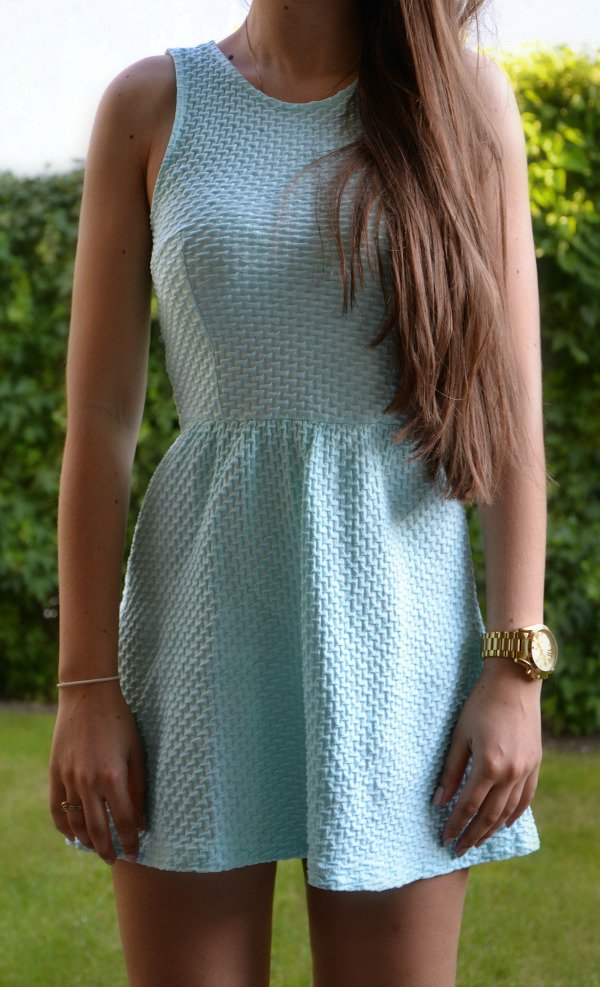 Kurzes H&M Mini Skater Kleid Sommer Skaterkleid mint pastell 34 36 XS S Reißverschluss