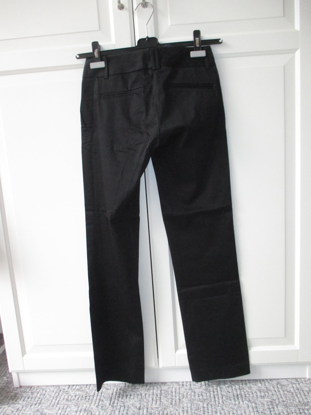Kookai Paris, edle schwarze Chino, Anzughose, Neu mit Etikett, Gr. 34, NP 79 €