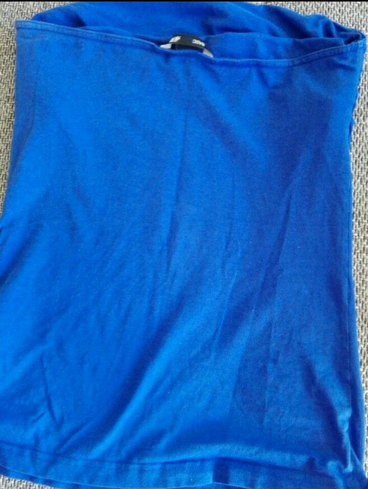 Schulterfreies Top Shirt. Größe S