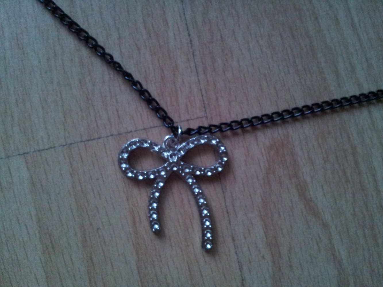 Modeschmuck Kette Schleife NEU