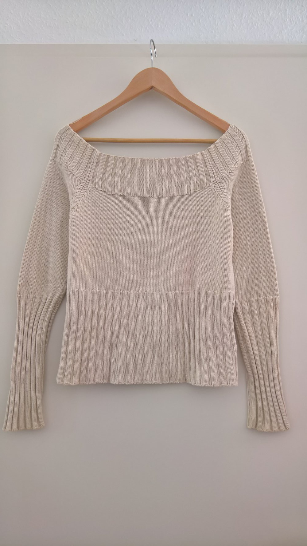 ungetragener Baumwollpullover von Mango