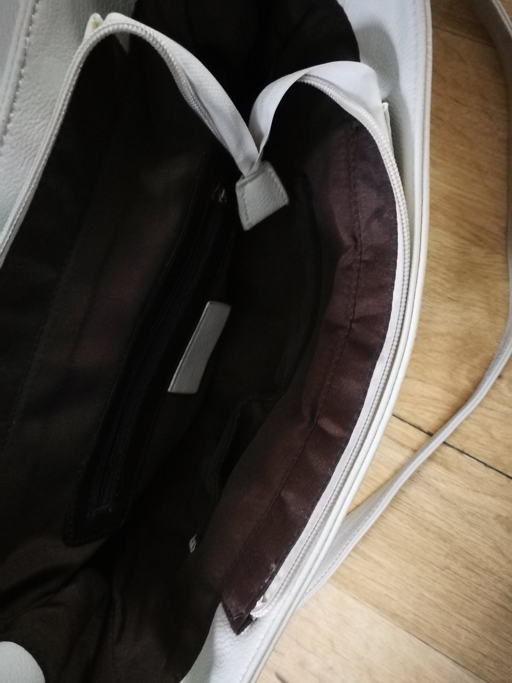 Mittelgroße Umhängetasche 