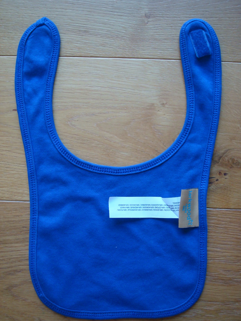 Lätzchen mit Klettverschluss neu