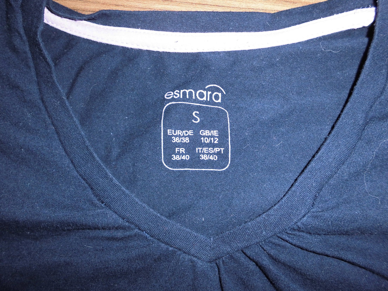 Tolles Langarmshirt Gr. 36/38