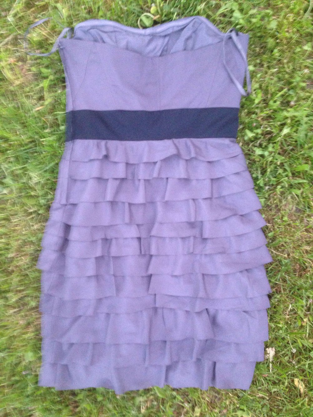 Graues Cocktailkleid Trägerlos 