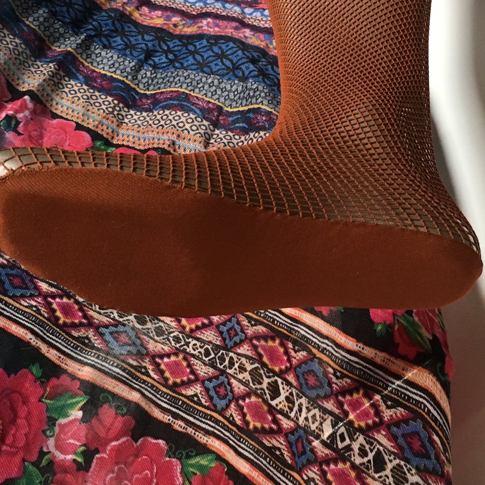 Professionelle Netzstrumpfhosen ohne Naht von Capezio (Ballett, Latin)