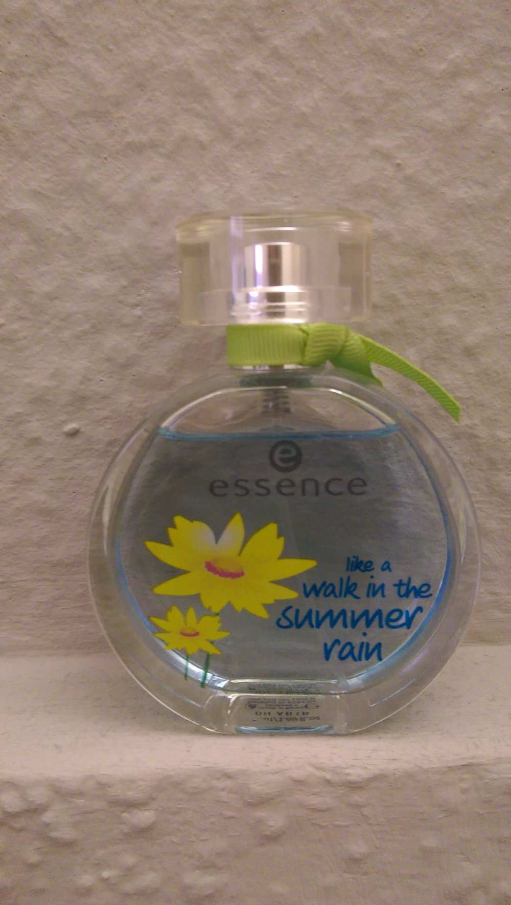 like a walk in the summer rain von essence