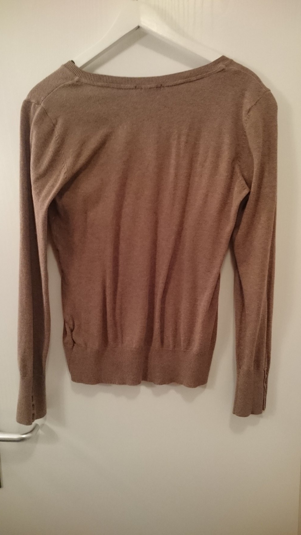 Schlichter, brauner Feinstrickpullover