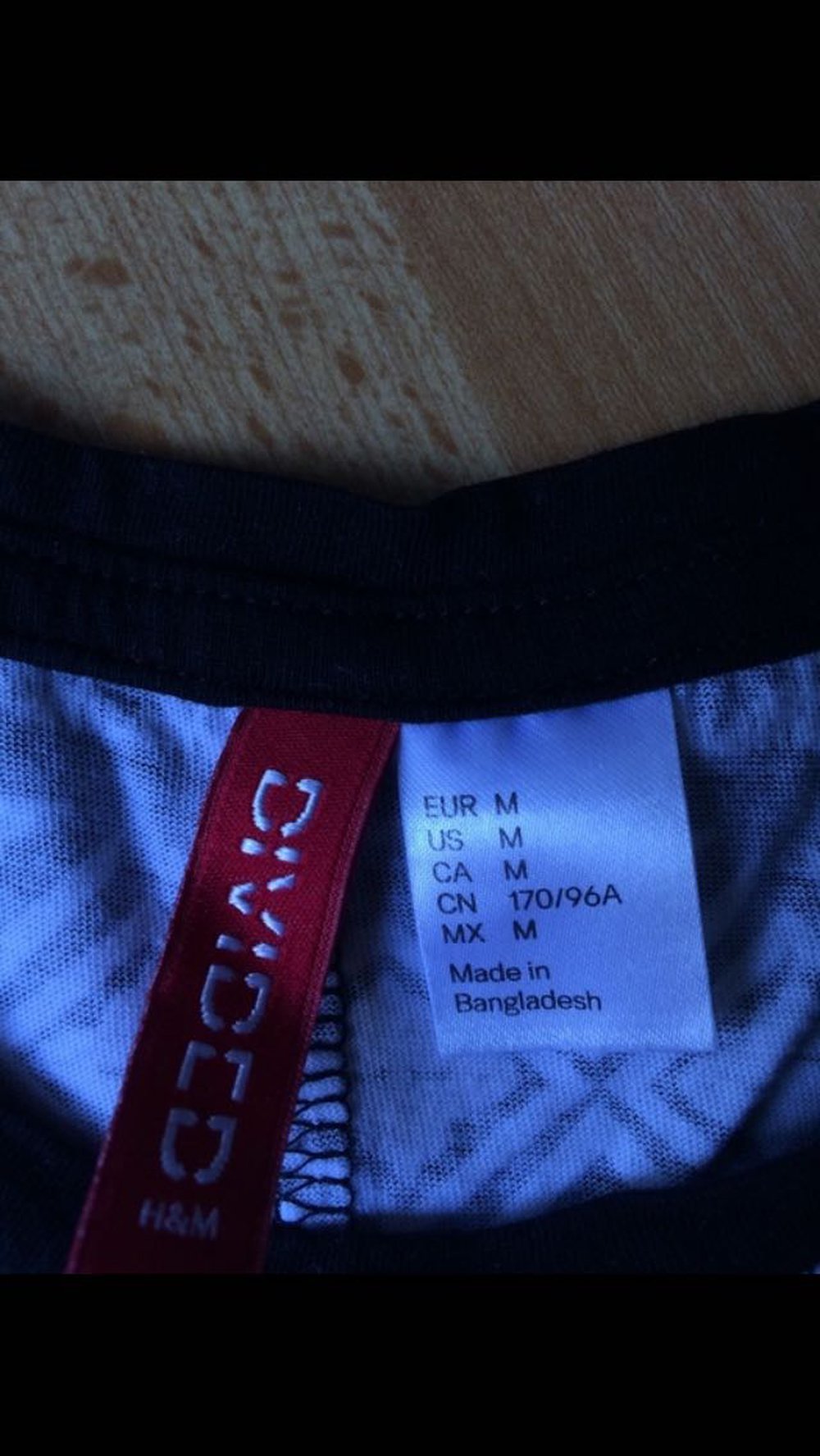 Schwarz/ weißes Muster Shirt 