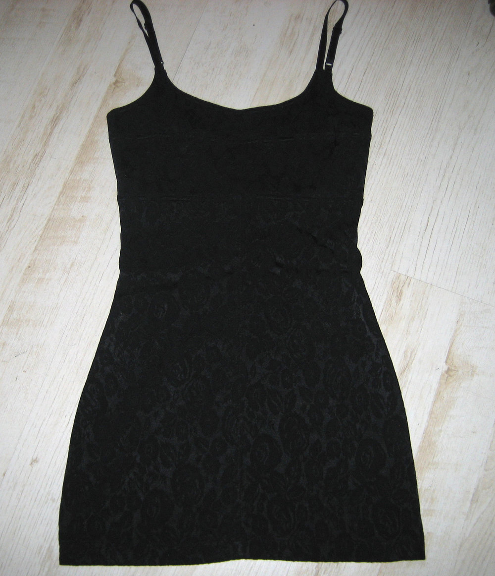 Schwarzes schickes Minikleid