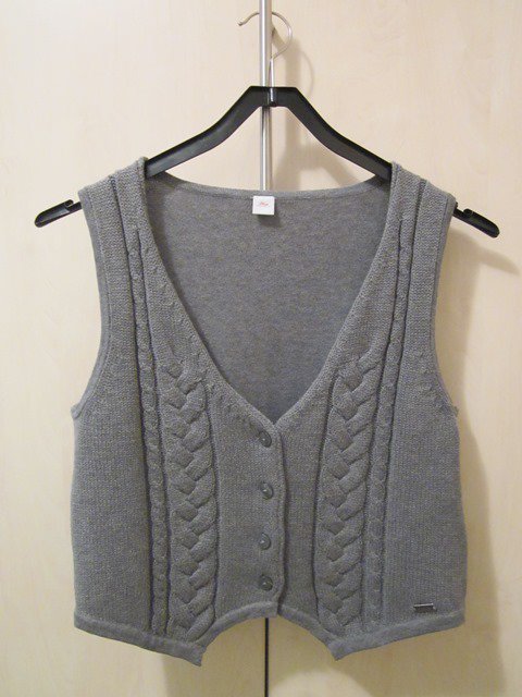 Wie NEU! Musthave Herbst - Weste in Strick von S.Oliver