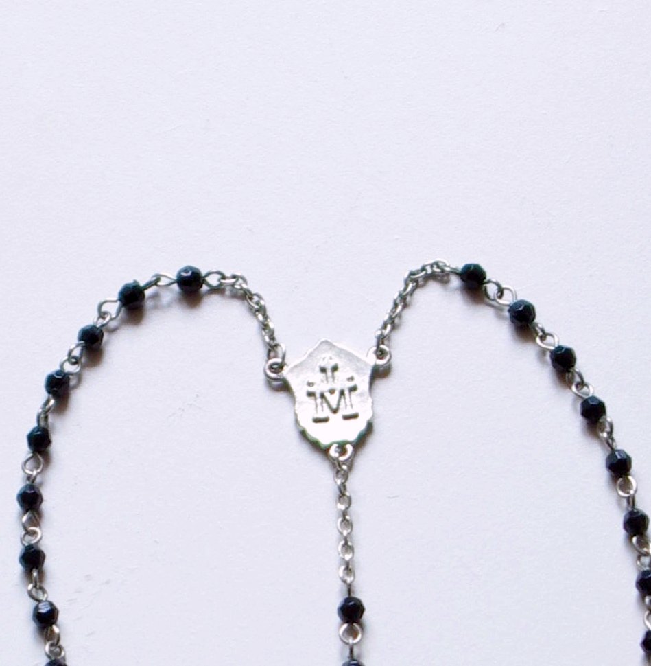 Schwarz silberner Rosenkranz Kette mit Kreuz Statement