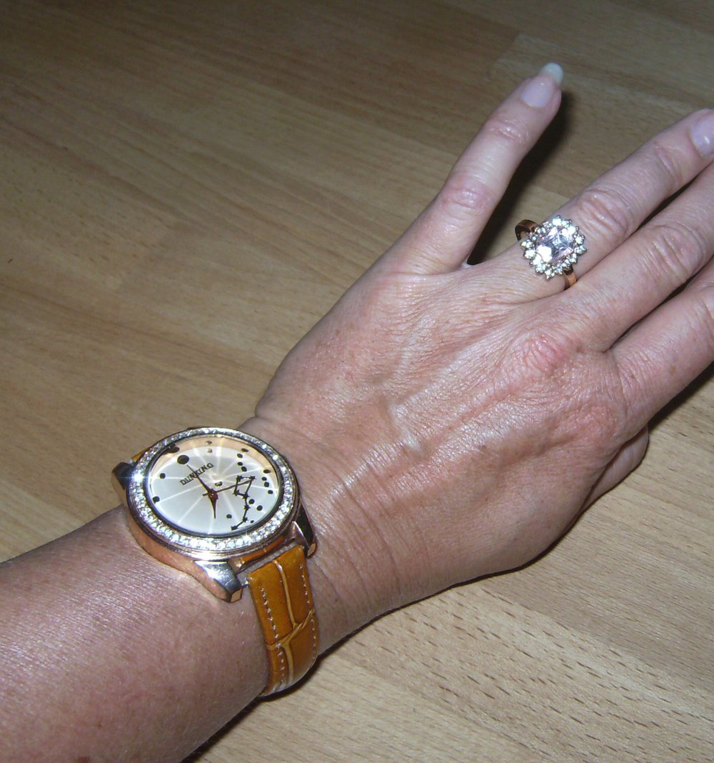 Ring gold, Modeschmuck Steinchen klar, Gr. L, Mittelring  Statement Glamour