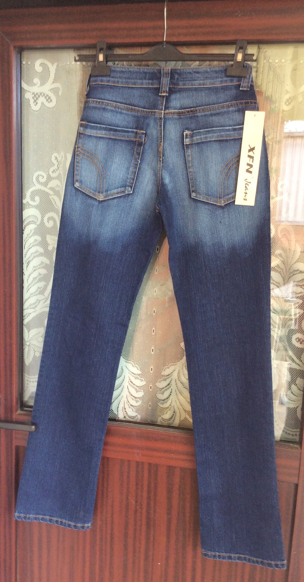 Neue ausgefallene Jeans mit Stretch,Etikett ist noch dran.