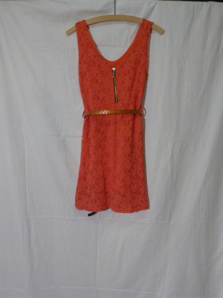 korallfarbenes Sommerkleid