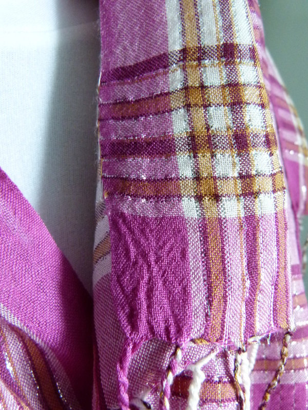 Pali Tuch Schal, wunderbar lang, violett pink mit Glanzfäden, aus den 70ern, Vintage 70s Retro Goa Festival Hippie Mori Lagenlook