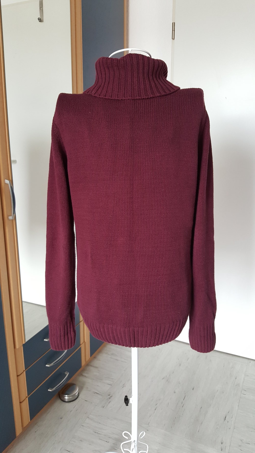 442. Rollkragenpulli von Tom Tailor, Gr. M, Farbe beere.