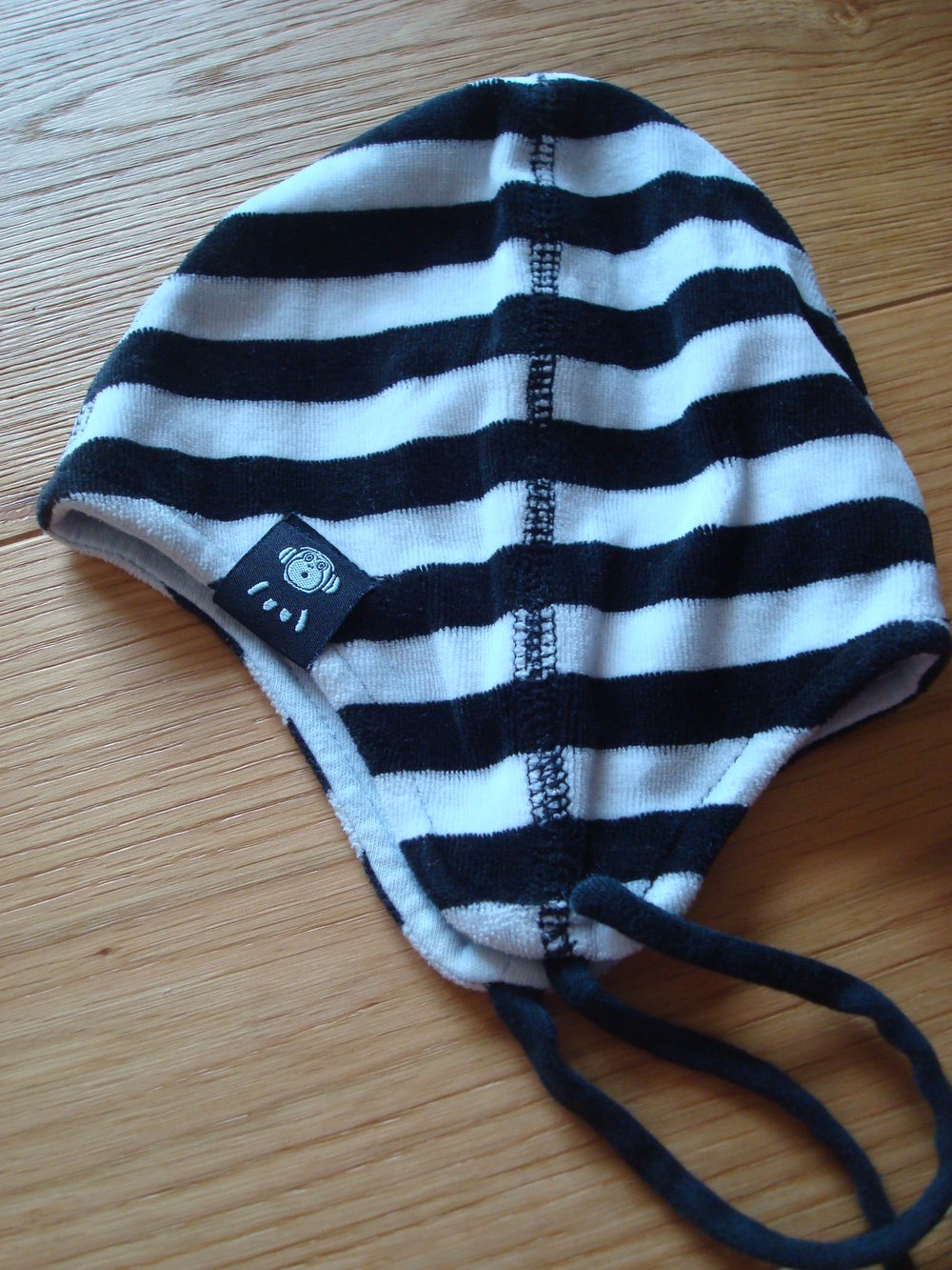 2 süße Mützen von H&M