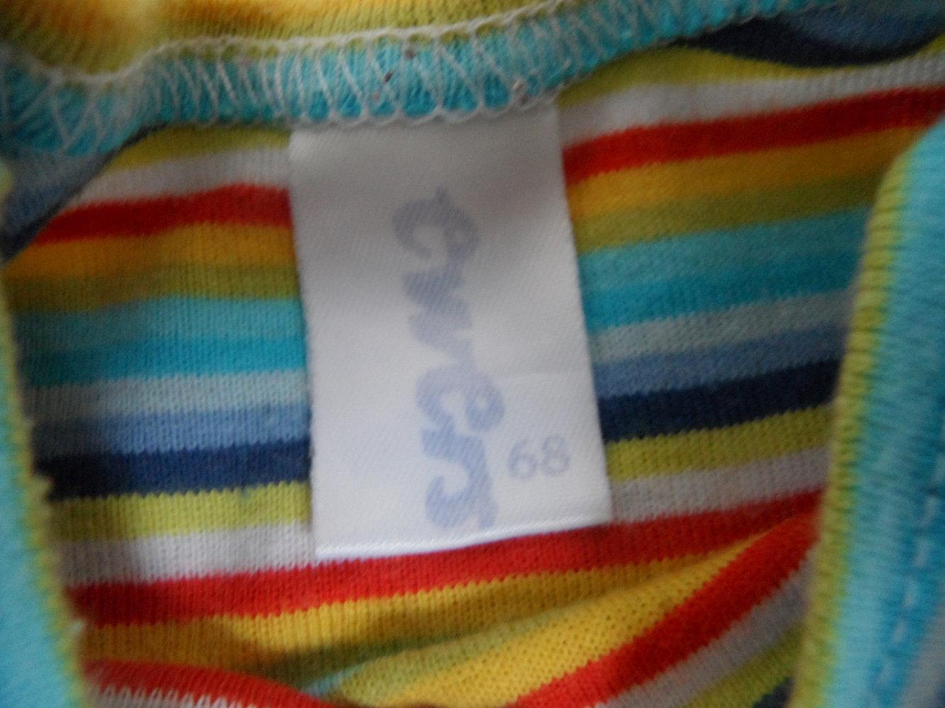 Ewers wunderschöner Body in knallbunt gestreift