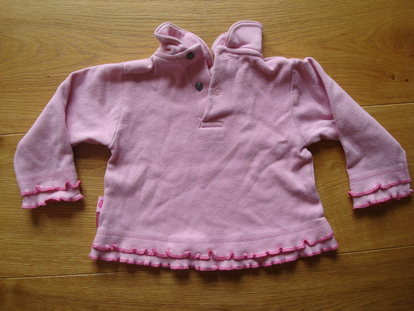 schönes Langarmshirt / Pullover Gr. 62/68