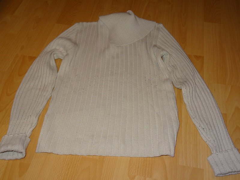 Beiger Rollkragenpulli ca. Gr. 38/40