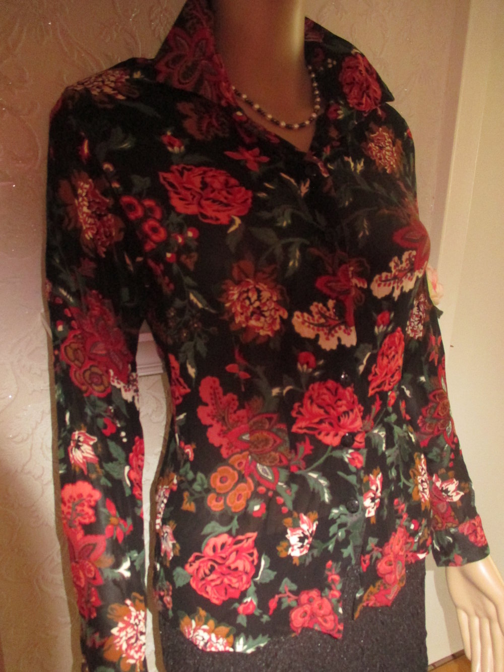 NEUw * Original VINTAGE * Romantik * Blumen * Blüten * Flower- Power * Seiden Crèpe * Hemd * Bluse 