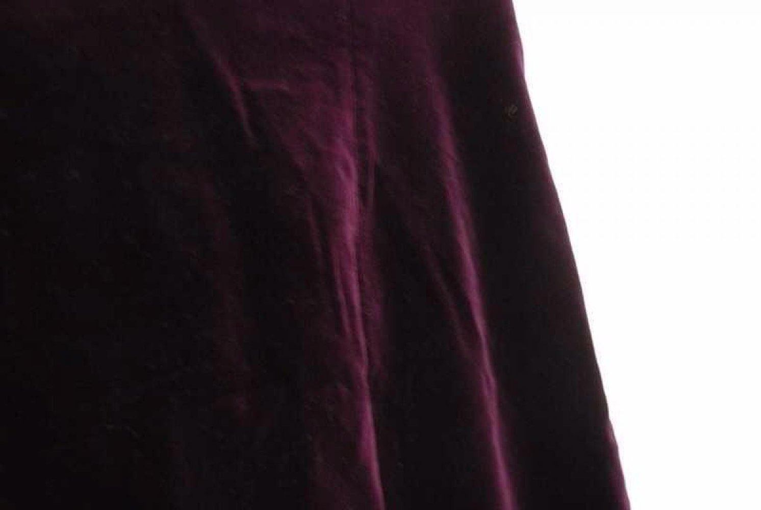 Trägerloses Samt Kleid / Abendkleid aus violettem Samt