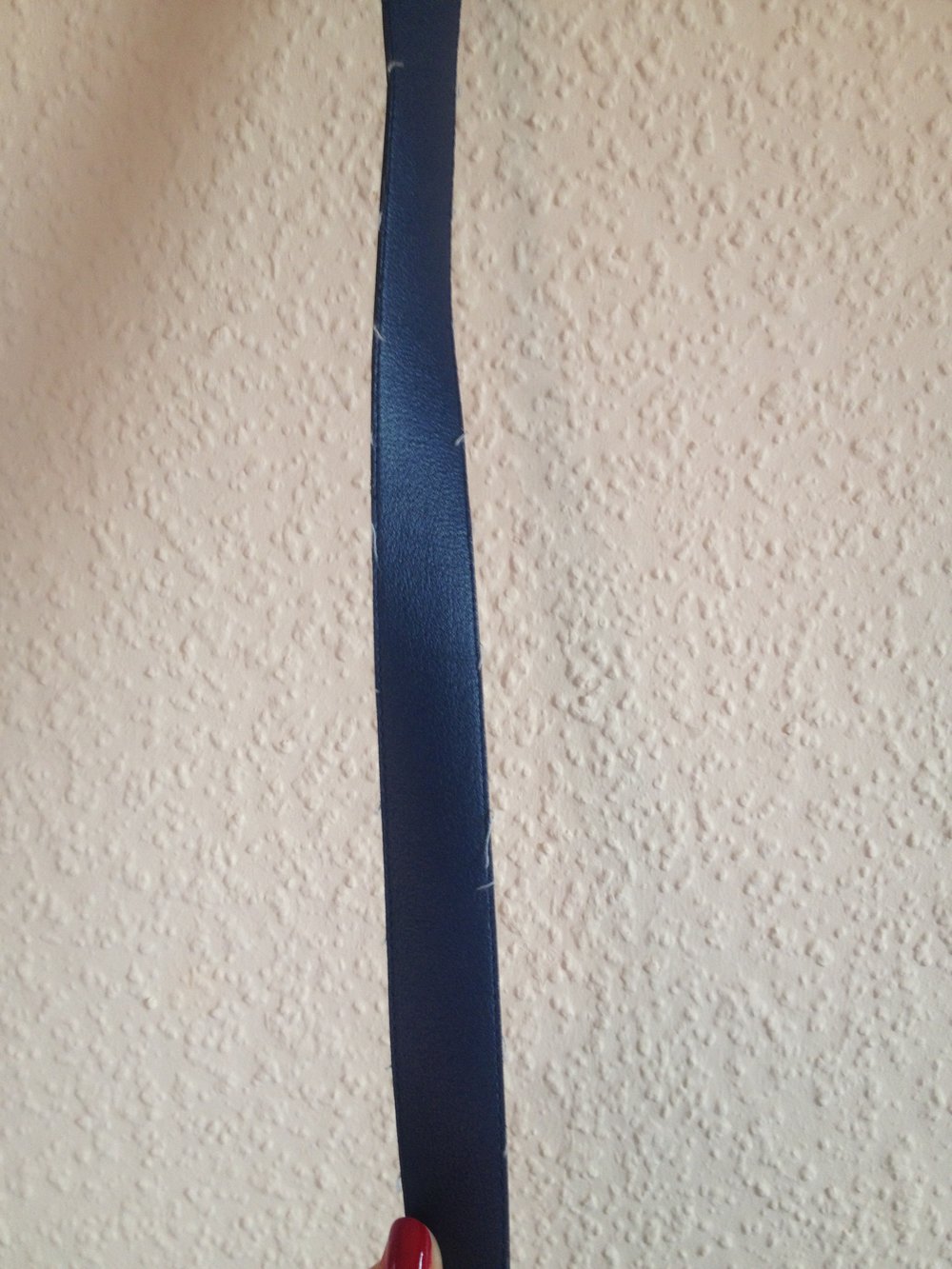 dunkelblauer Gürtel