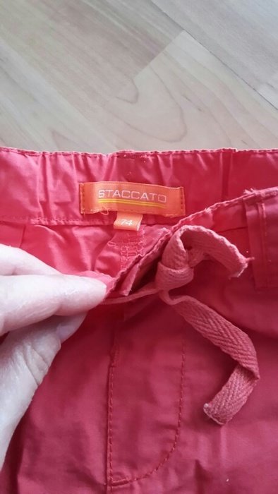 Sommerliche Stoffhose in Größe 74