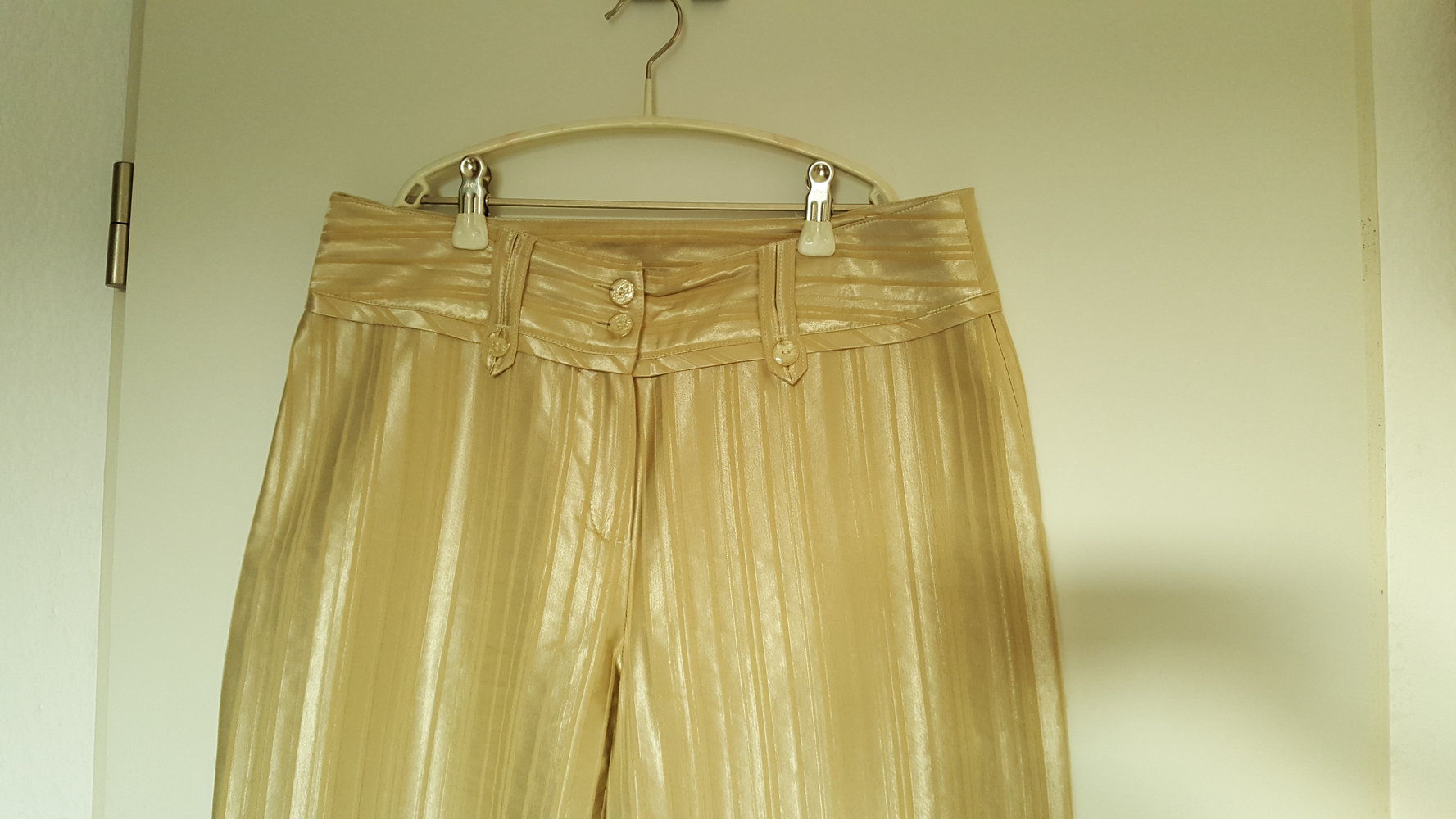 458. Marlene-Hose von Heine, Gr. 38, hell-beige 
