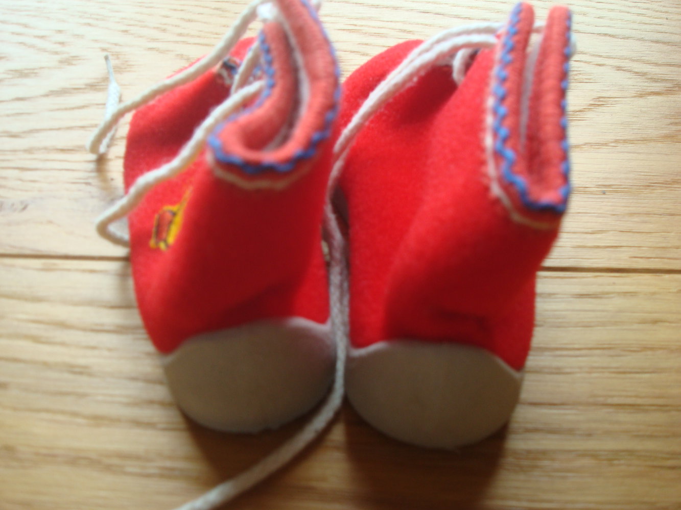 Hausschuhe, Lauflernschuhe rot unisex Gr. 18