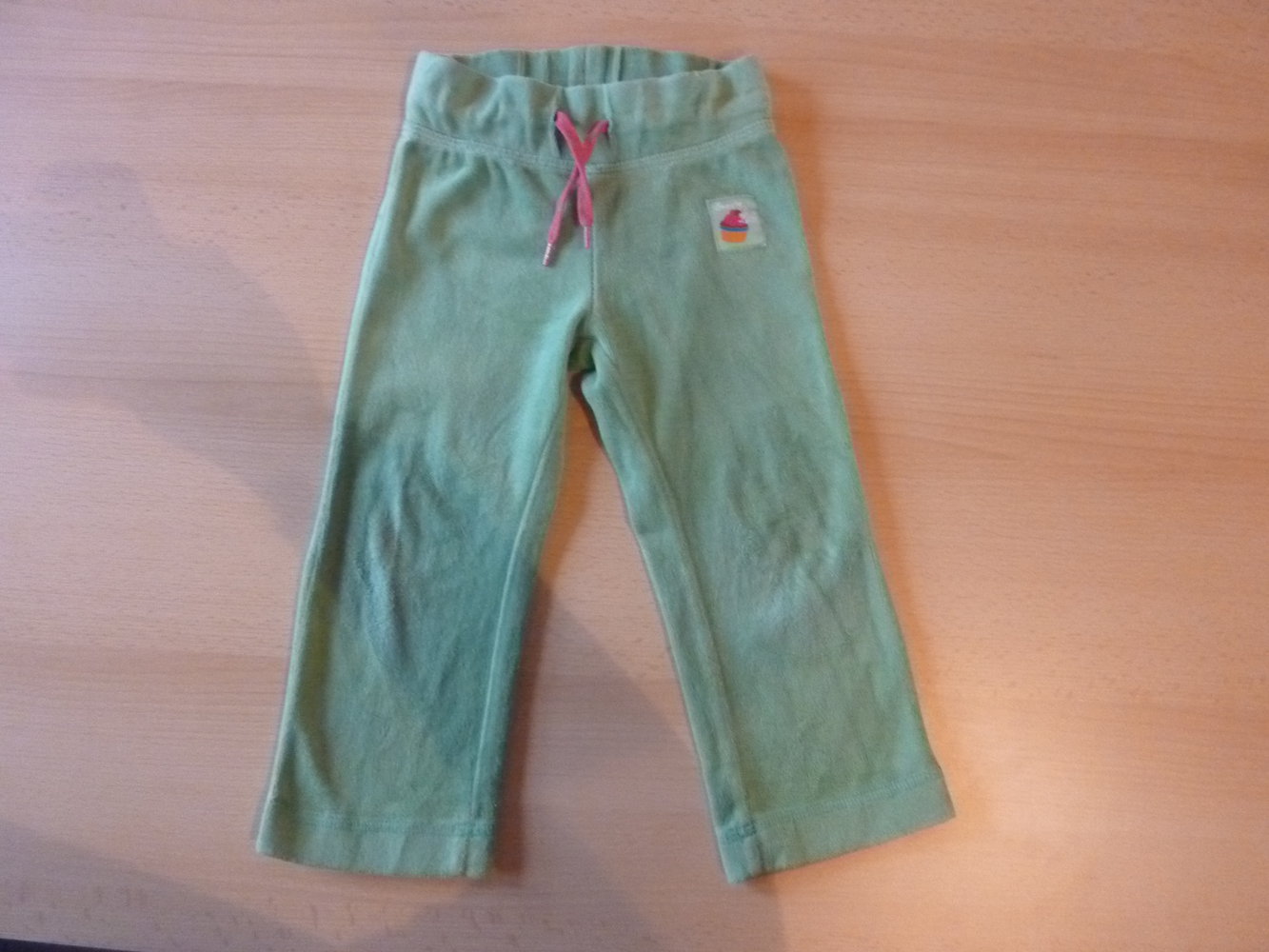 hellgrüne Jogginghose Gr. 86