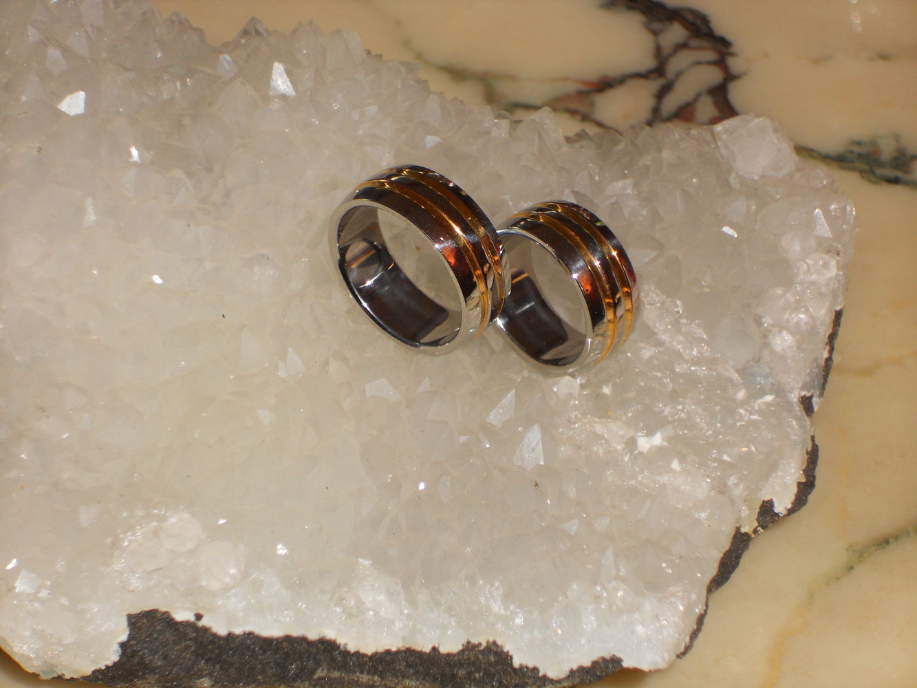Wunderschönes Paar Ringe ( Titan )