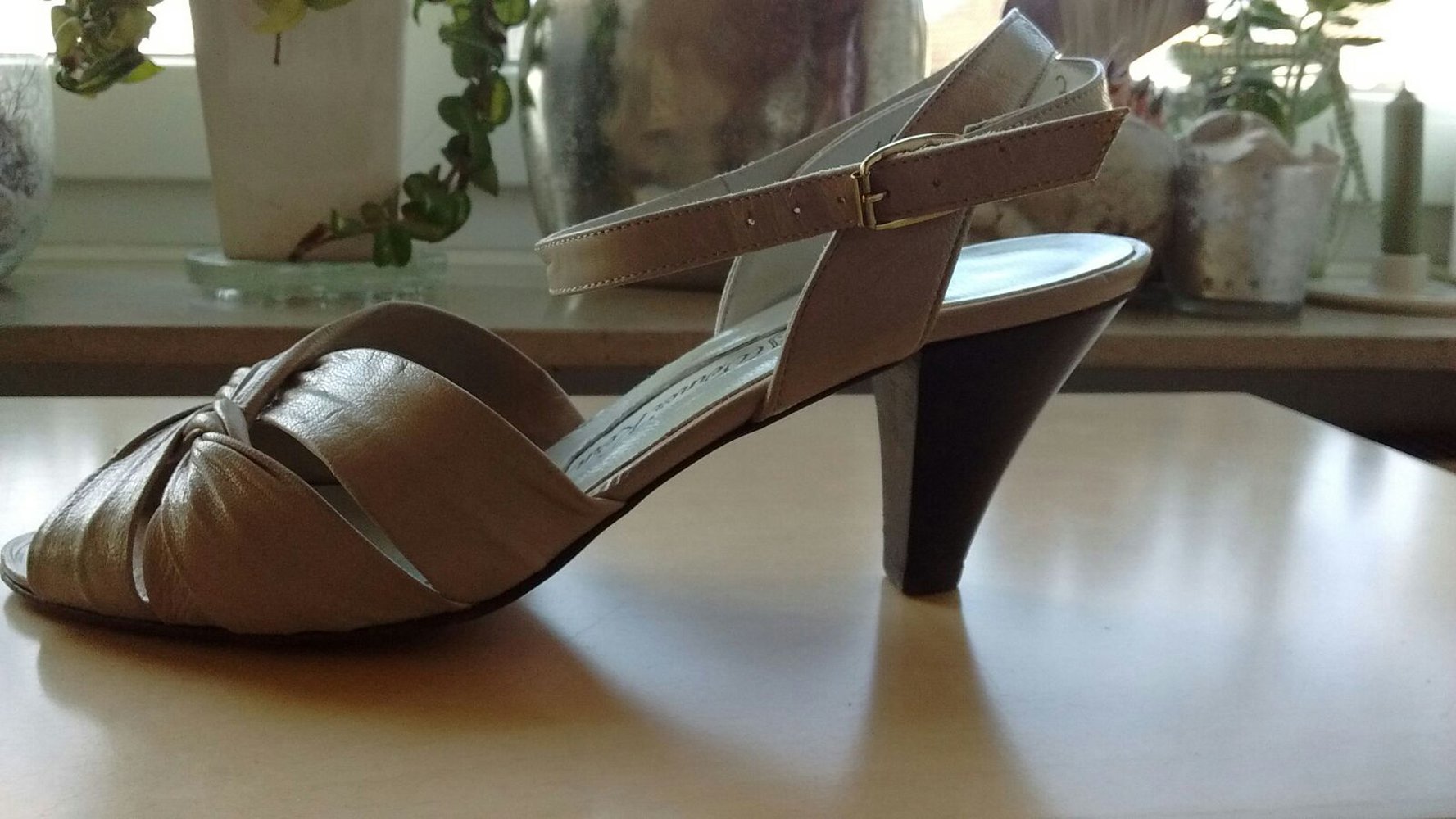 Beige Werner Kern (Tanz-) Schuhe,Sandaletten, Echt Leder, Gr. 37 / Gr.4