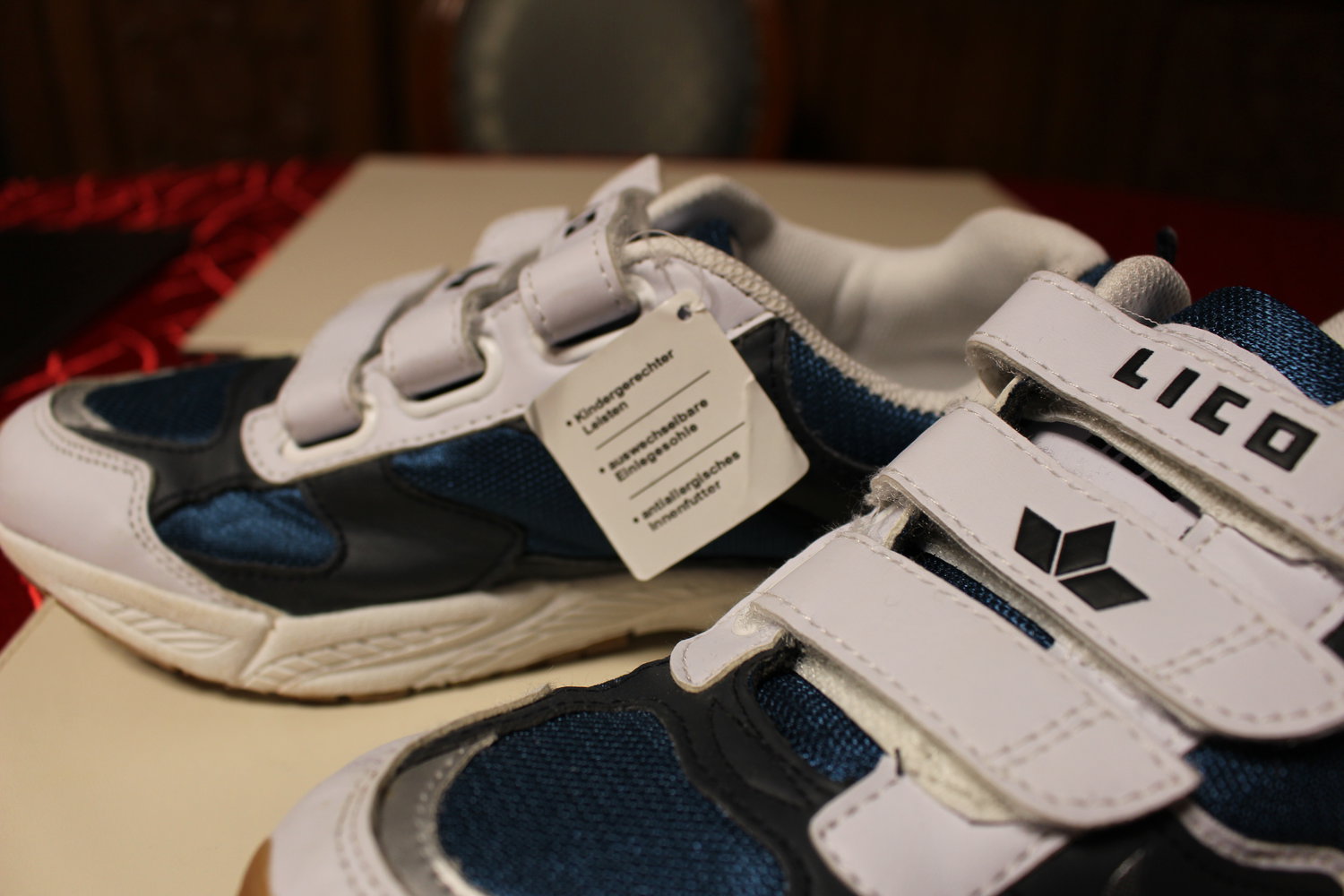 368. Hallenschuhe von Lico, Gr. 39