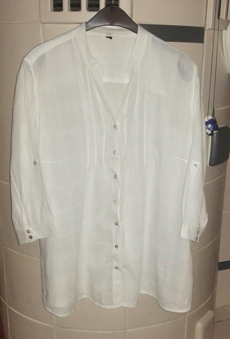 Hübsche weiße Bluse, Größe 44/46