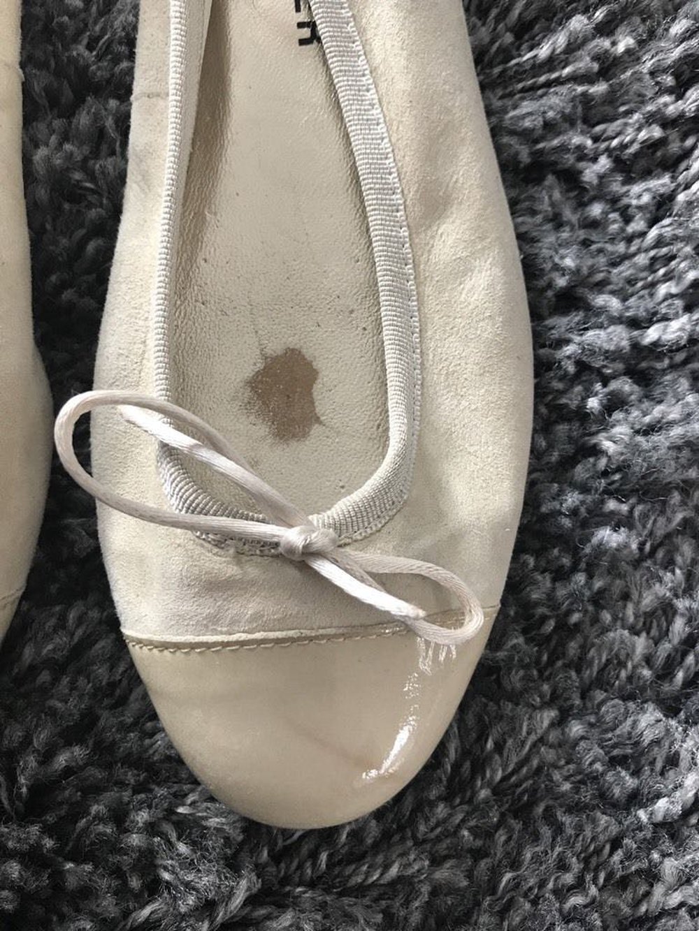 Hallhuber Wildleder Ballerinas mit schleife und Lack spitze