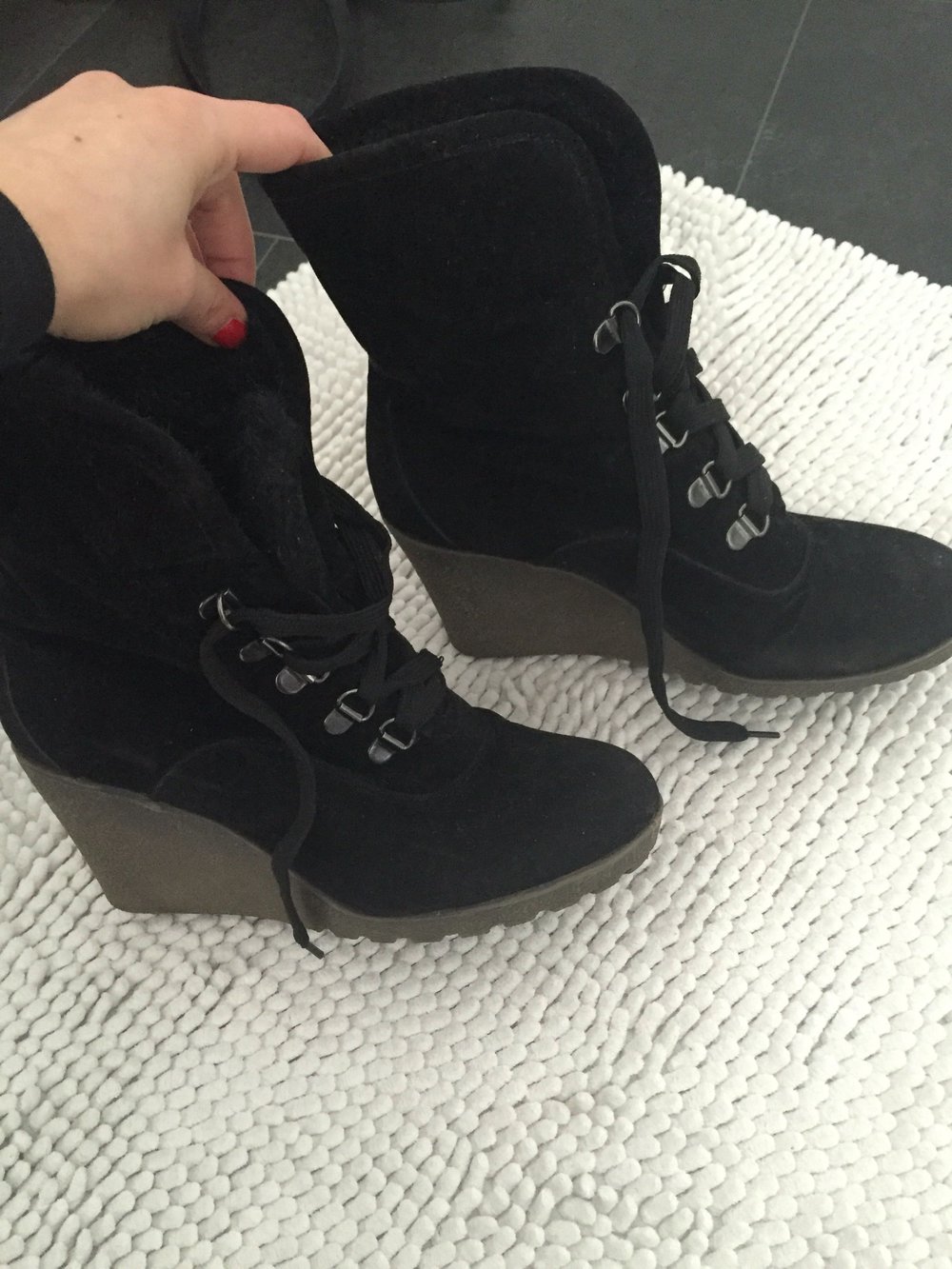 Buffalo Stiefeletten Stiefel schwarz gefüttert Keilabsatz 