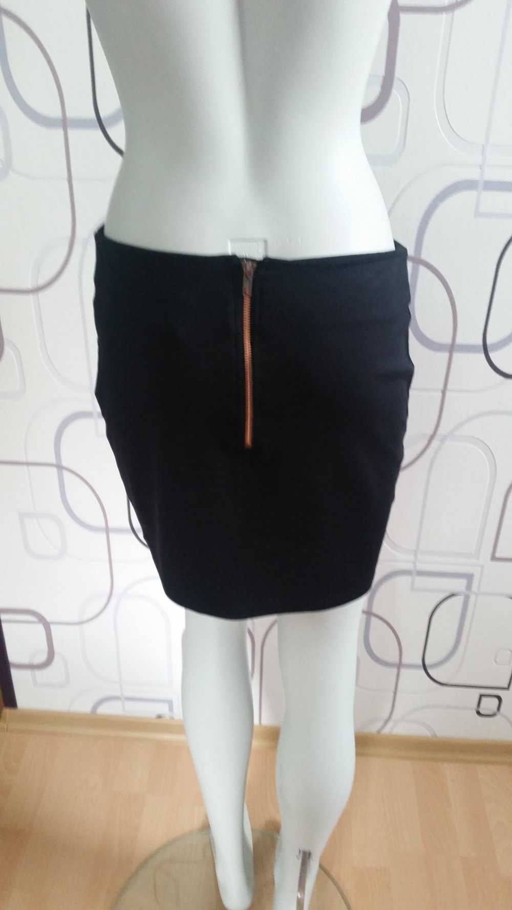 kurzer schwarzer Rock