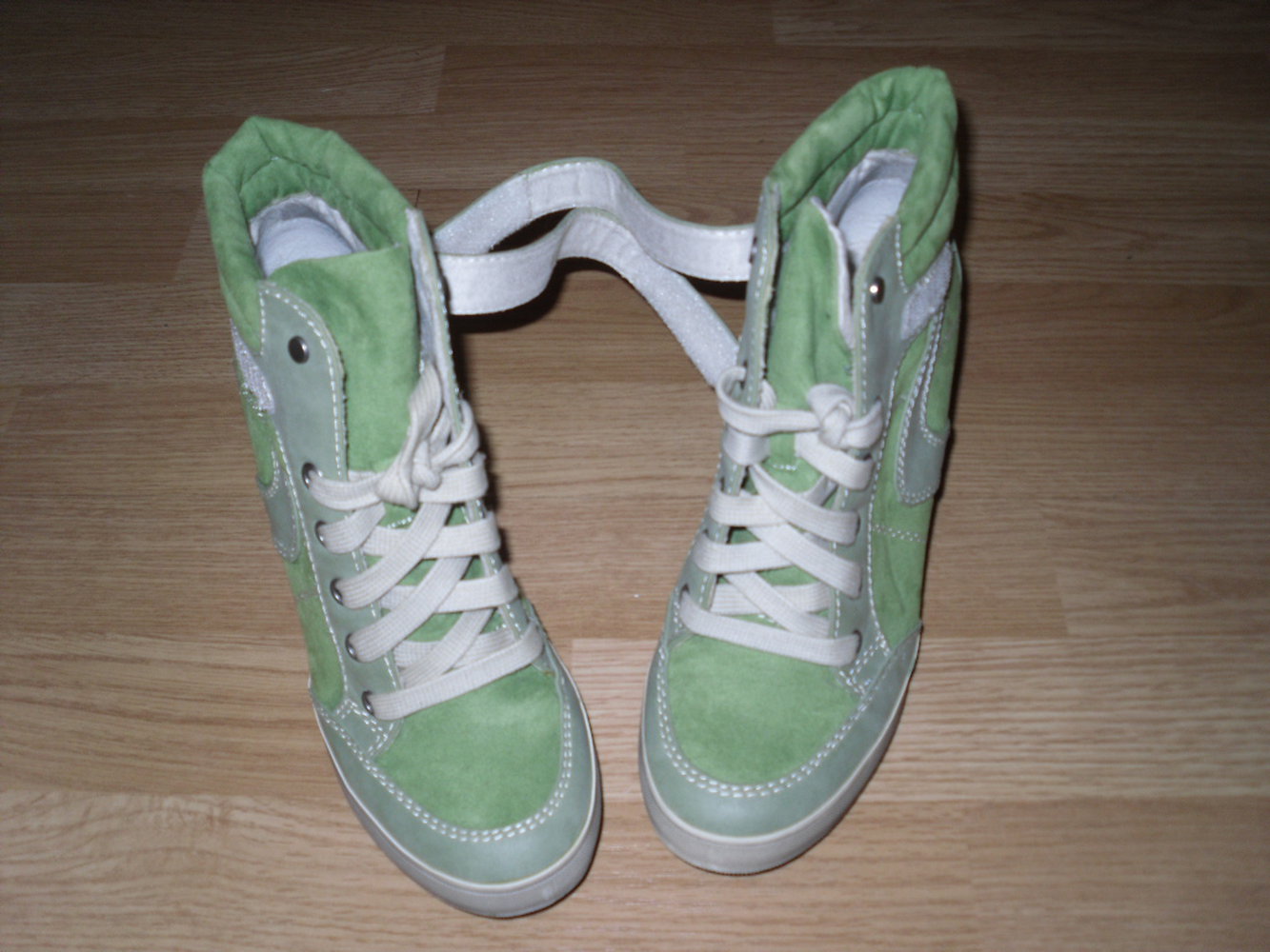 Tamaris Schuhe Stiefeletten Wedges Gr. 38 hellgrün