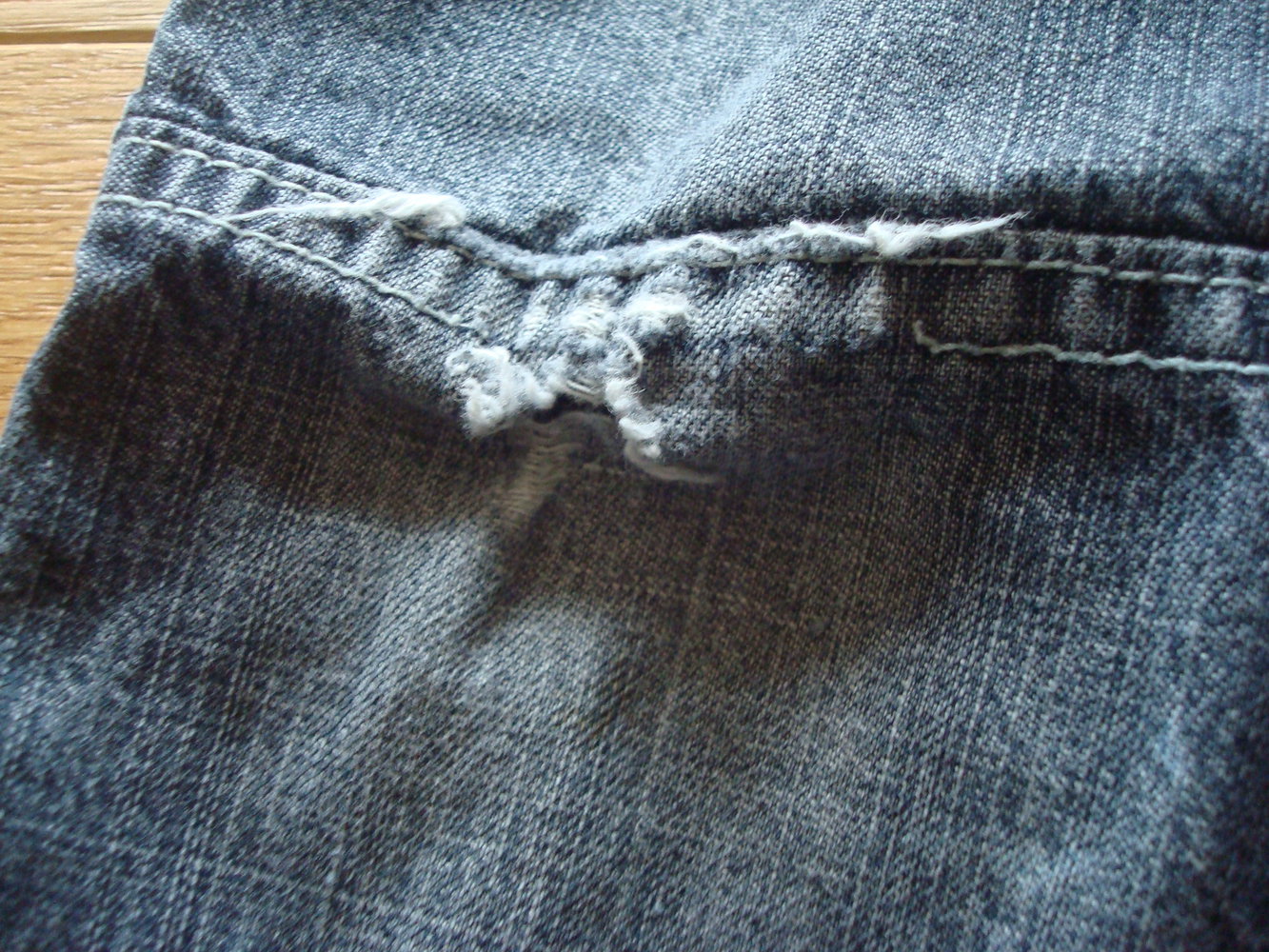 Jeanshose für den Spielplatz Gr. 80