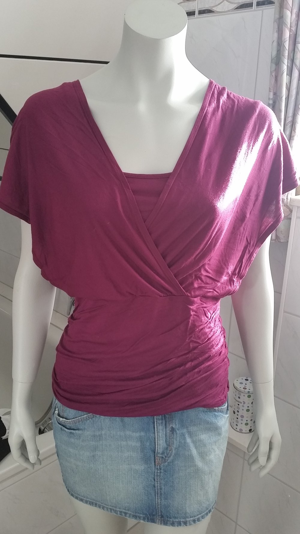 T-Shirt in Magenta 