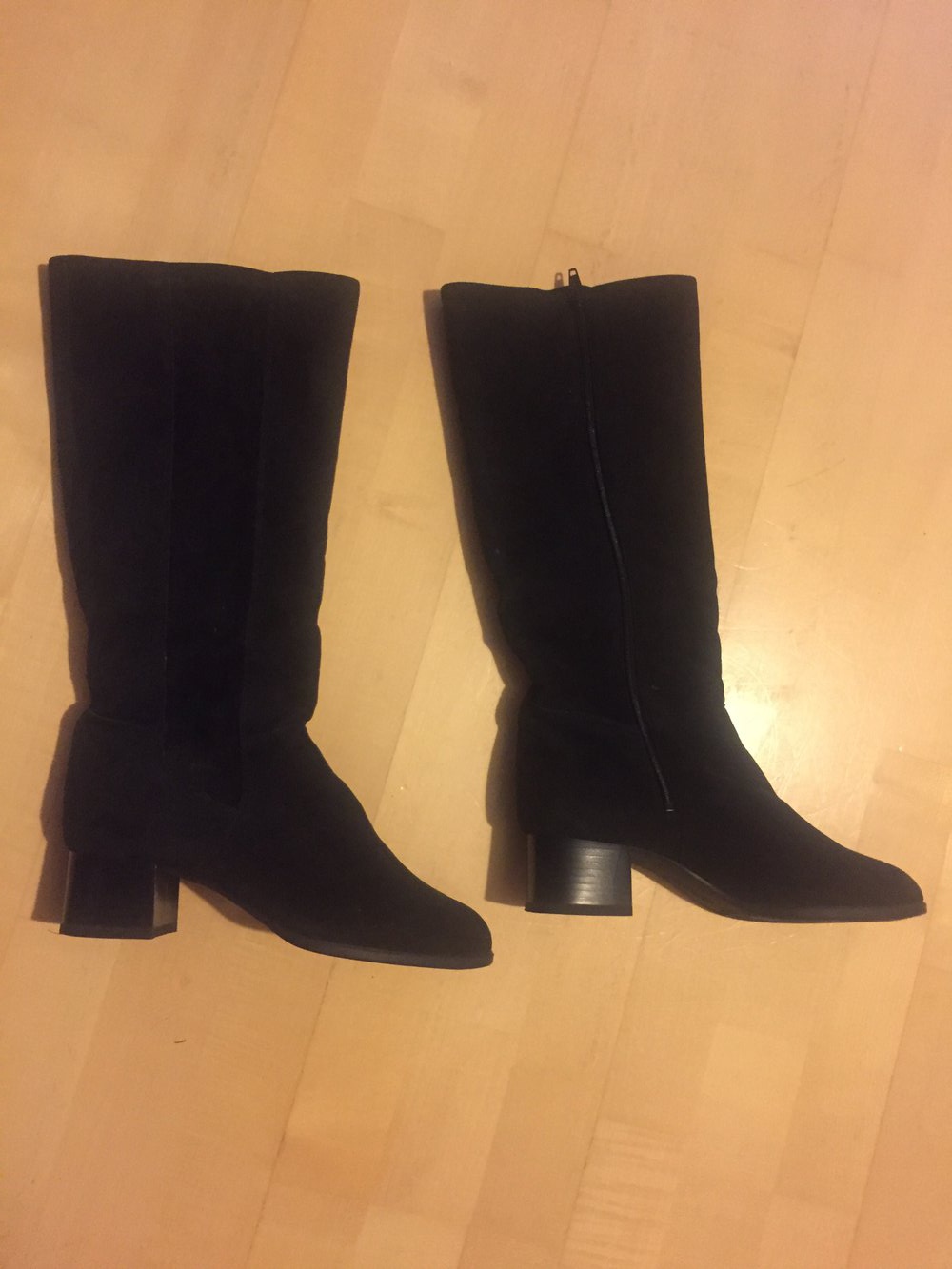 elegante Wildlederstiefel