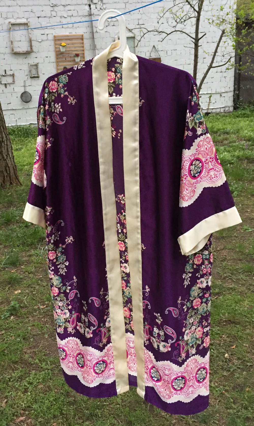 KIMONO Satin seidig Blumen Paisley Gr. ca. S