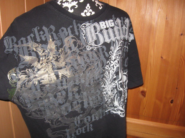*** Super Shirt mit Totenkopfdruck ***