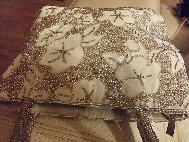 Sehr schöne Vintage Tasche aus Samt und Pailleten gestickt