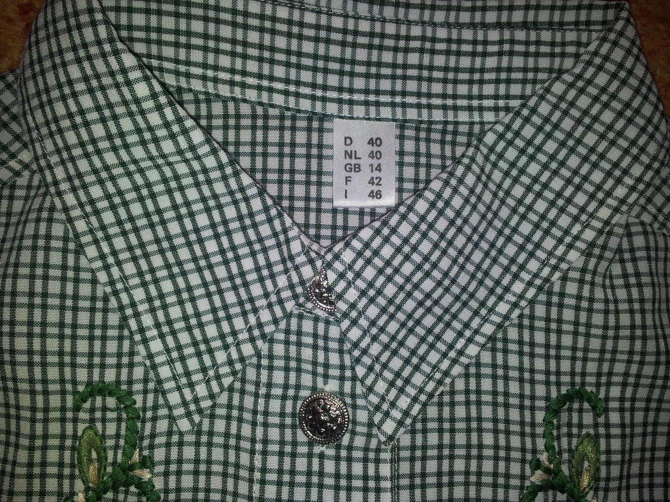 Trachten Bluse grün weiß Stickerei Gr. 40 NEU