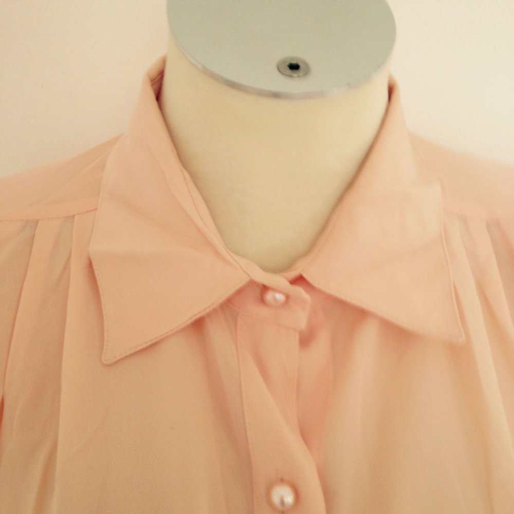 Superschöne  Bluse Aprikose Farbe 