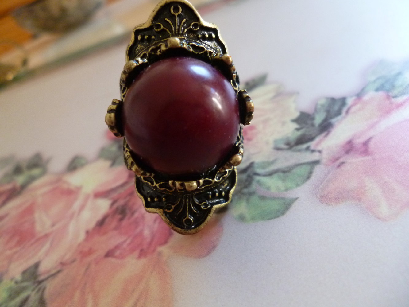 Statement Ring antikgold rot uni