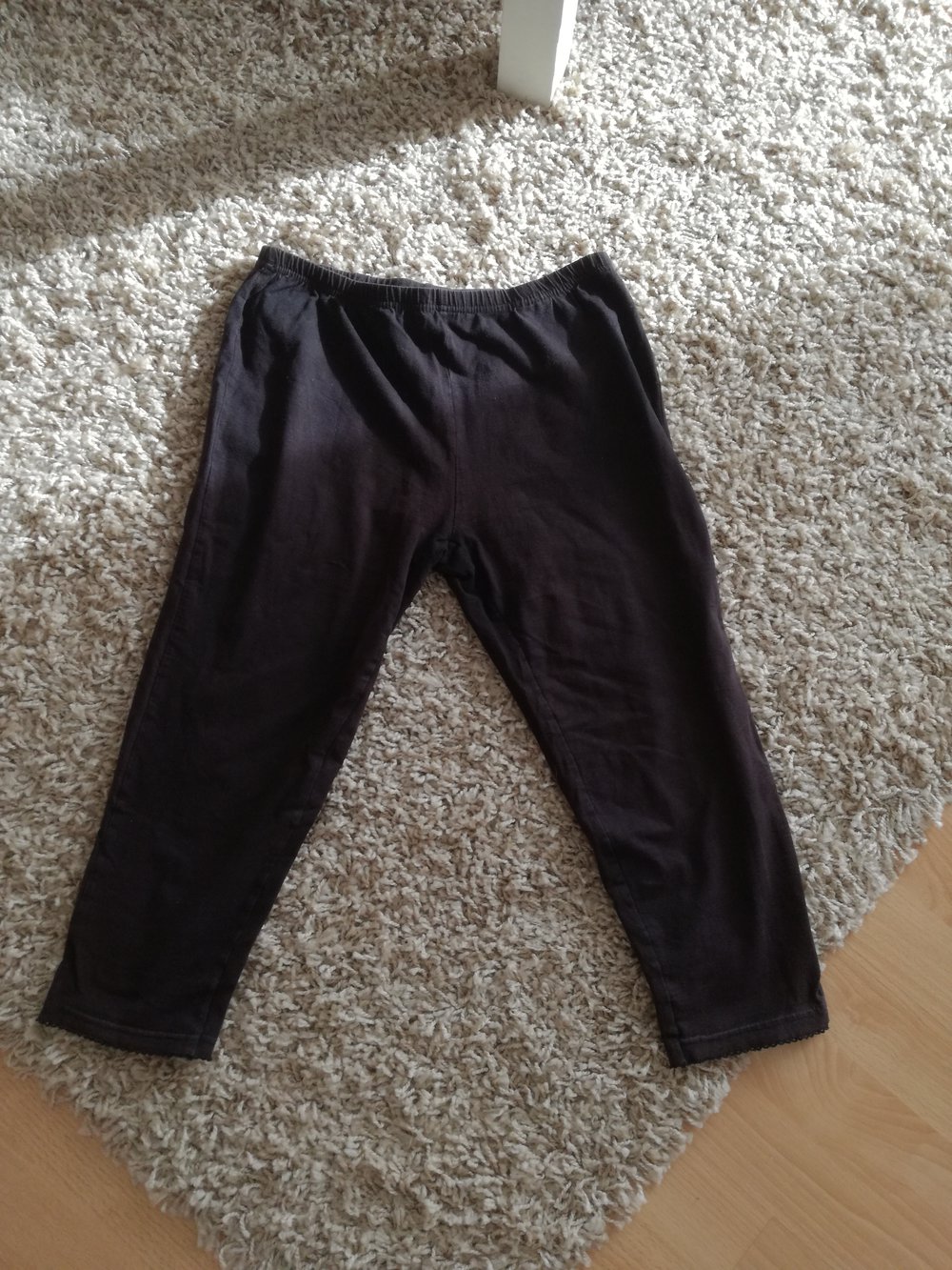 Yoga Hose mit zarter Spitze